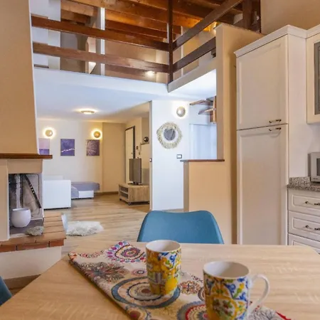 Loft Daenerys Centro Storico דירה